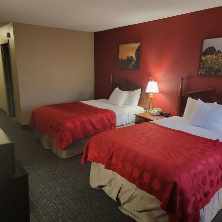 Ramada By Wyndham Angola/Fremont Area Exterior foto